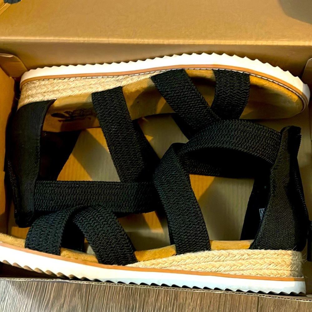 Bobs sandals from Sketchers